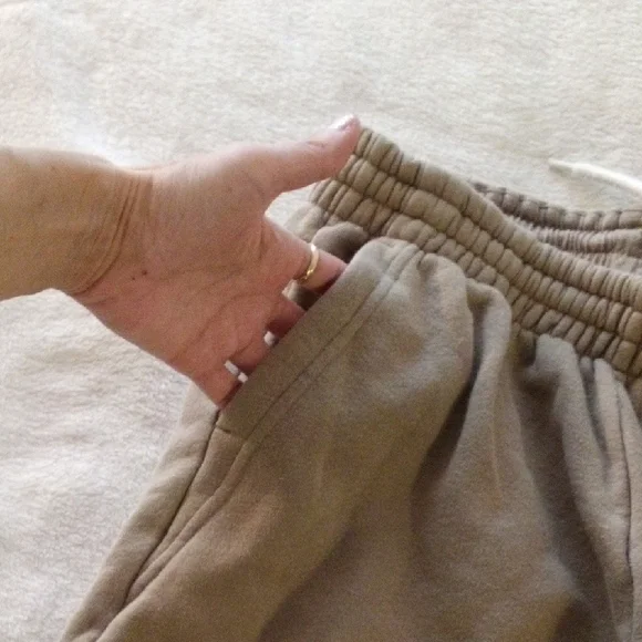 ADIDAS Tan Sweatshirt and Joggers Matching Set MENS MEDIUM